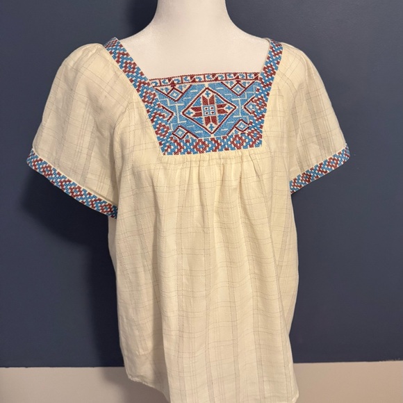 FSL Apparel Embroidered Peasant Top - Picture 1 of 6